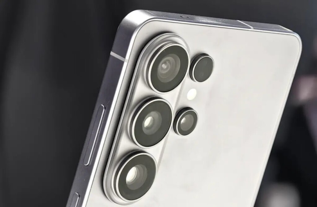 Galaxy S27: Samsung pronta al salto con batterie in silicio-carbonio e capacità record