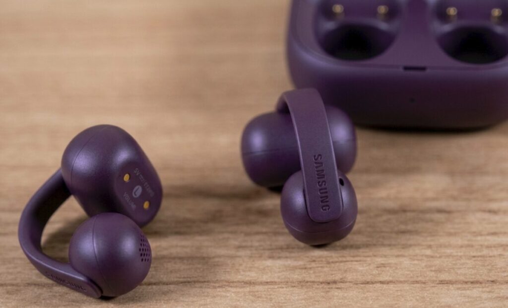 Samsung Galaxy Buds Able: in arrivo un nuovo auricolare open-ear con clip
