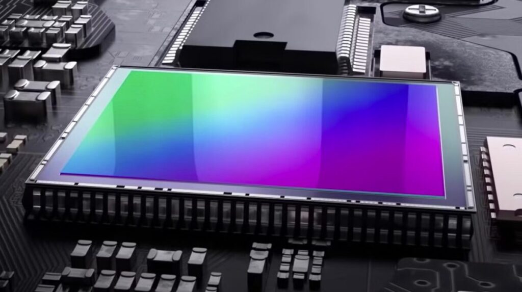 L’aumento dei prezzi della DRAM frena i sensori fotografici: i produttori virano sul software