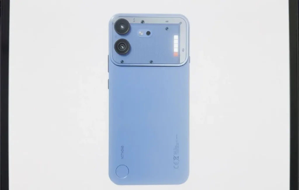 Nothing Phone (4b): design ufficiale rivelato, arriva il 7 luglio con doppia fotocamera e Glyph