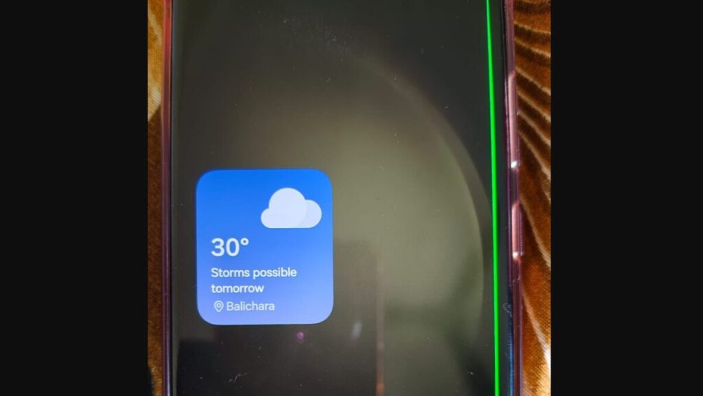 Galaxy S23 e One UI 8.5: linee rosa e verde sul display dopo l’aggiornamento