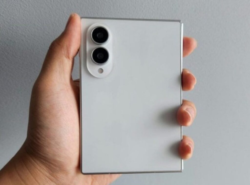 Galaxy Z Fold8: svelate le specifiche complete del nuovo pieghevole Samsung in formato wide