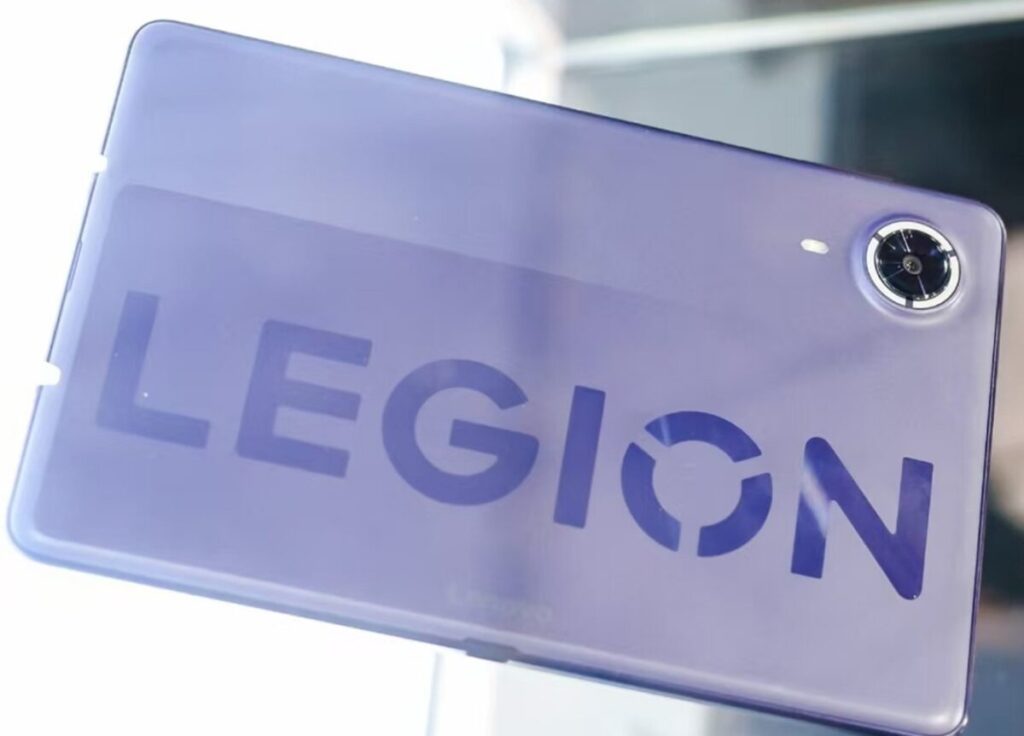 Lenovo Legion Y700 Infinite: nuovo tablet gaming con OLED e 5G in arrivo ad agosto