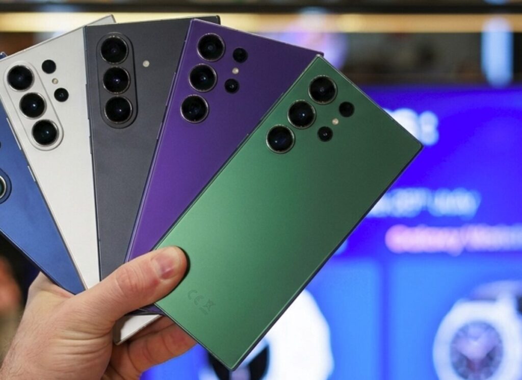 Galaxy Z Fold 8 Ultra, spuntano le colorazioni: nero confermato e verde in esclusiva online