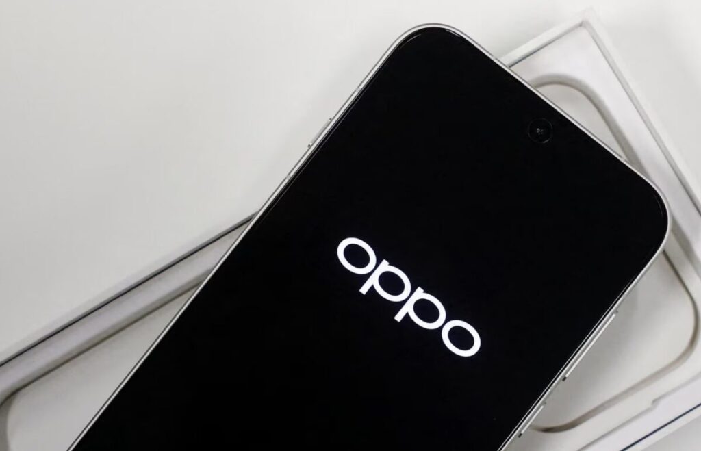OPPO al lavoro su uno smartphone con batteria monstre da 8000 mAh: spunta la certificazione TENAA
