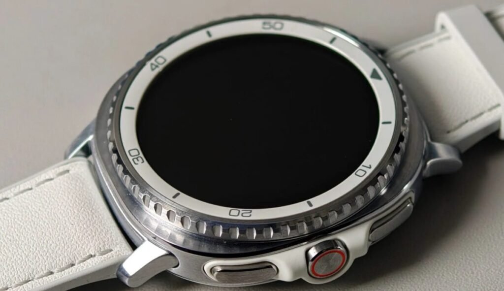 Samsung al lavoro su uno smartwatch senza Wear OS: l’obiettivo è un’autonomia di una settimana