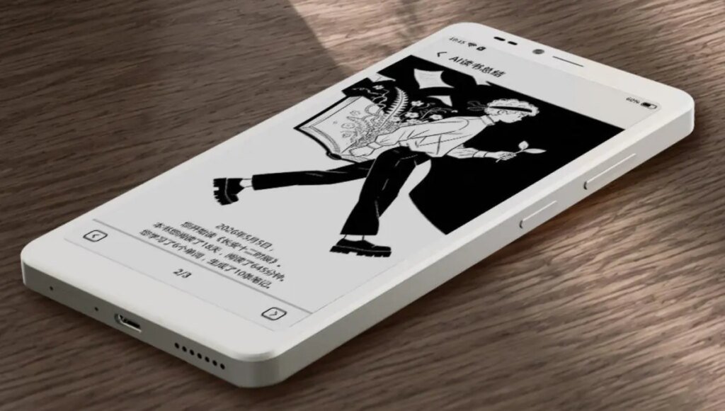 Hisense A10 Ultra: lo smartphone con doppio schermo, E Ink davanti e LCD a colori removibile sul retro