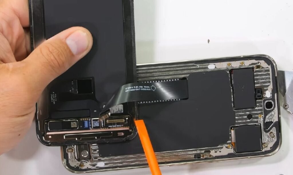 Pixel 11, il vero punto di forza è la riparabilità: perché conta più dell’AI per farlo durare 7 anni
