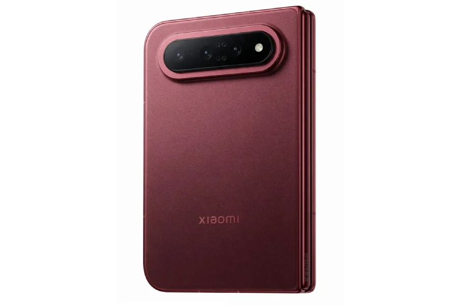 Xiaomi 18 Fold, spuntano le foto del dispositivo reale: fotocamera orizzontale e corpo sottile