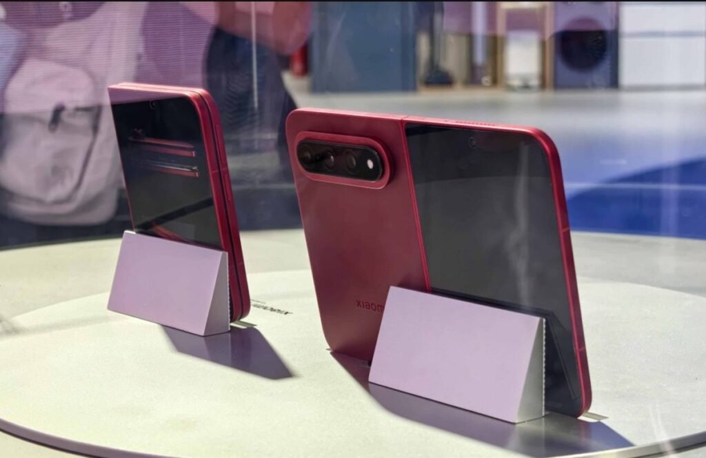 Xiaomi 18 Fold si mostra all’IFA 2026: design a conchiglia orizzontale e chip XRING O3