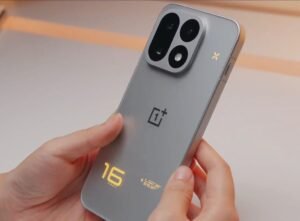 OnePlus 16, un video hands-on svela la variante speciale con LED sul retro