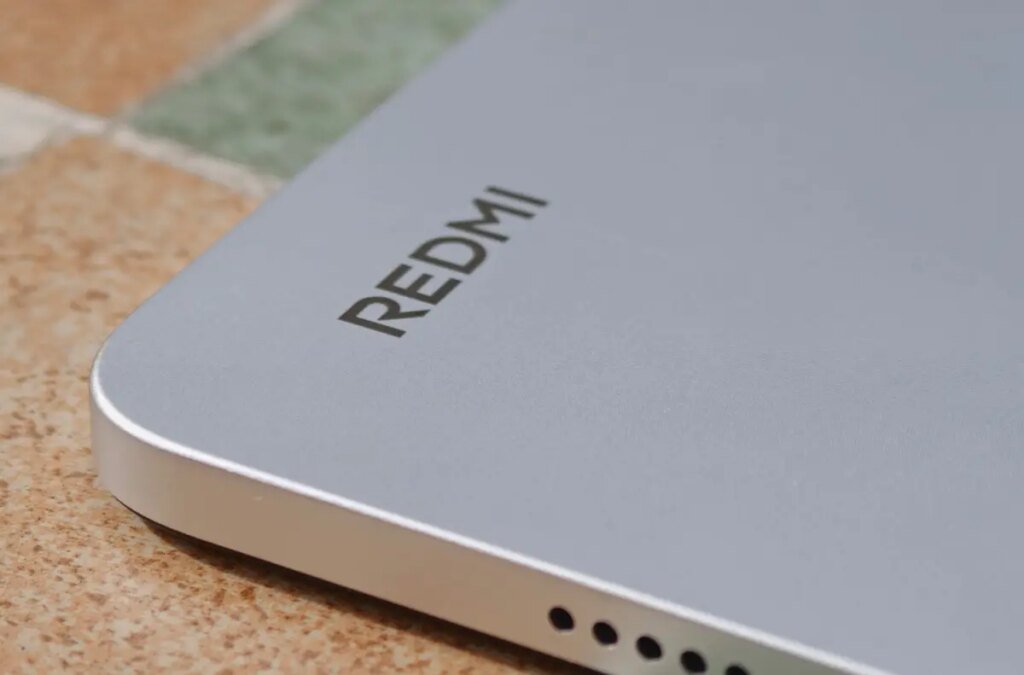 Xiaomi Redmi Pad: il modello Wi-Fi aggiornato fino al 2033, la versione LTE si ferma al 2029