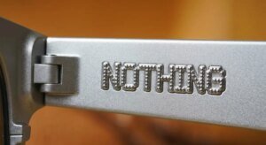 Anche Nothing pensa agli smart glasses: in arrivo due modelli, uno con ChatGPT e traduzione in tempo reale