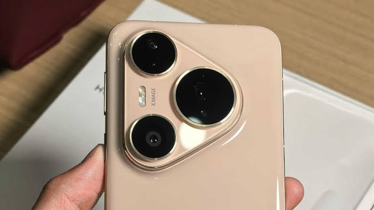 Huawei al lavoro su uno smartphone compatto da 6,17 pollici: debutto possibile nel 2027