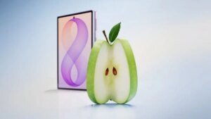 Samsung punzecchia Apple: lo spot che mette a confronto Galaxy Z Fold 8 e iPhone Duo sulla durabilita